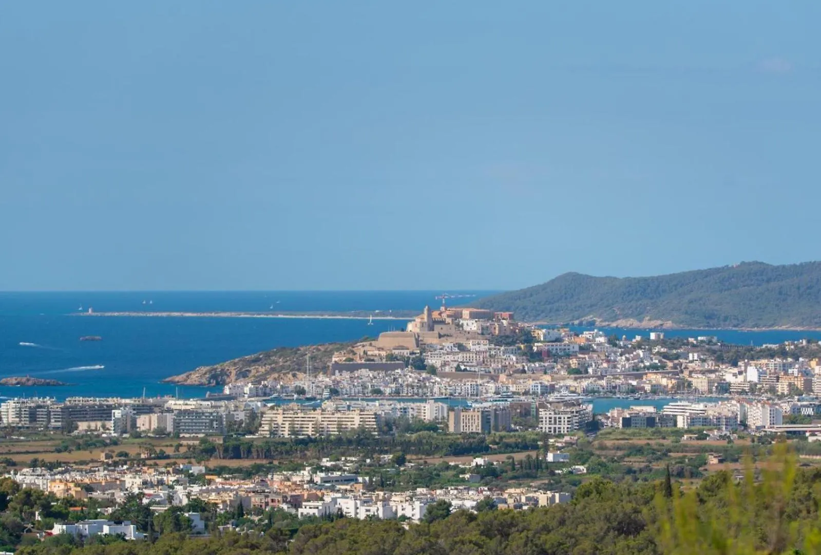 Villa Lujo Ibiza, Piscina Infinity Y 4 Suites Dobles En Can Furnet 0*,